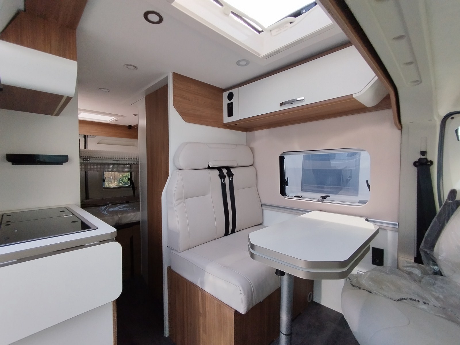 FURGONETA CAMPER NUEVA PILOTE V600S EXCLUSIVE EDITION – KM.0