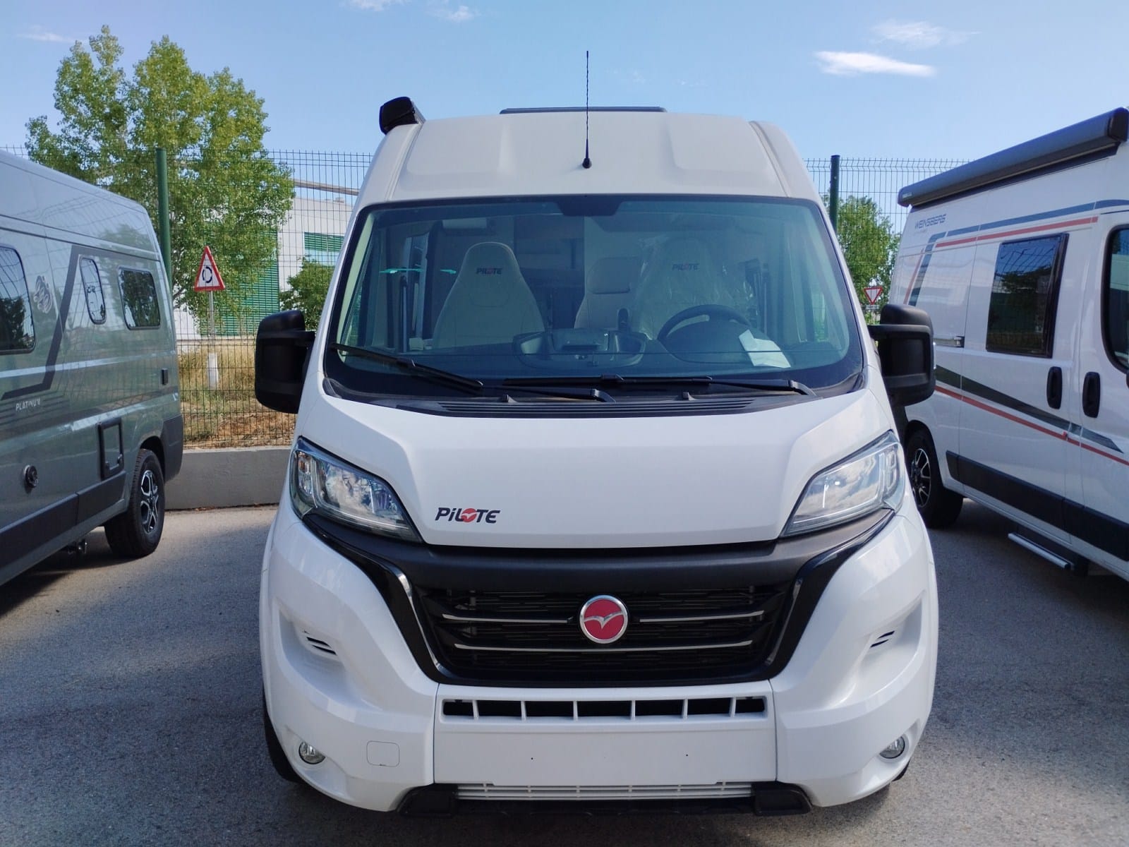 FURGONETA CAMPER NUEVA PILOTE V600S EXCLUSIVE EDITION – KM.0