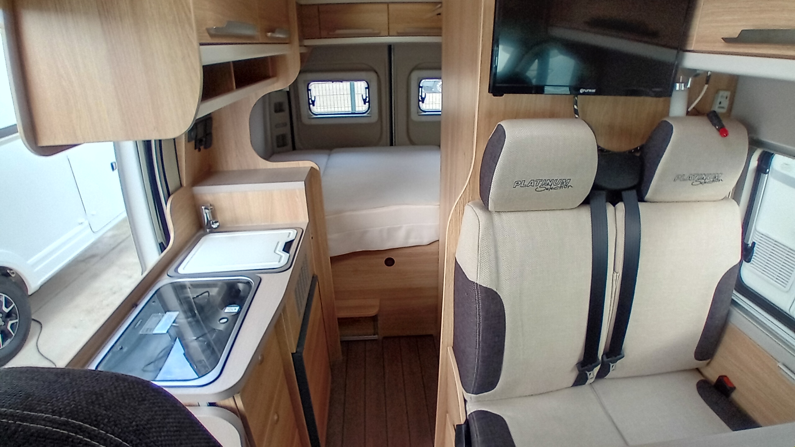 AUTOCARAVANA DE SEGONA MÀ KNAUS BOXSTAR 540 MQ PLATINO
