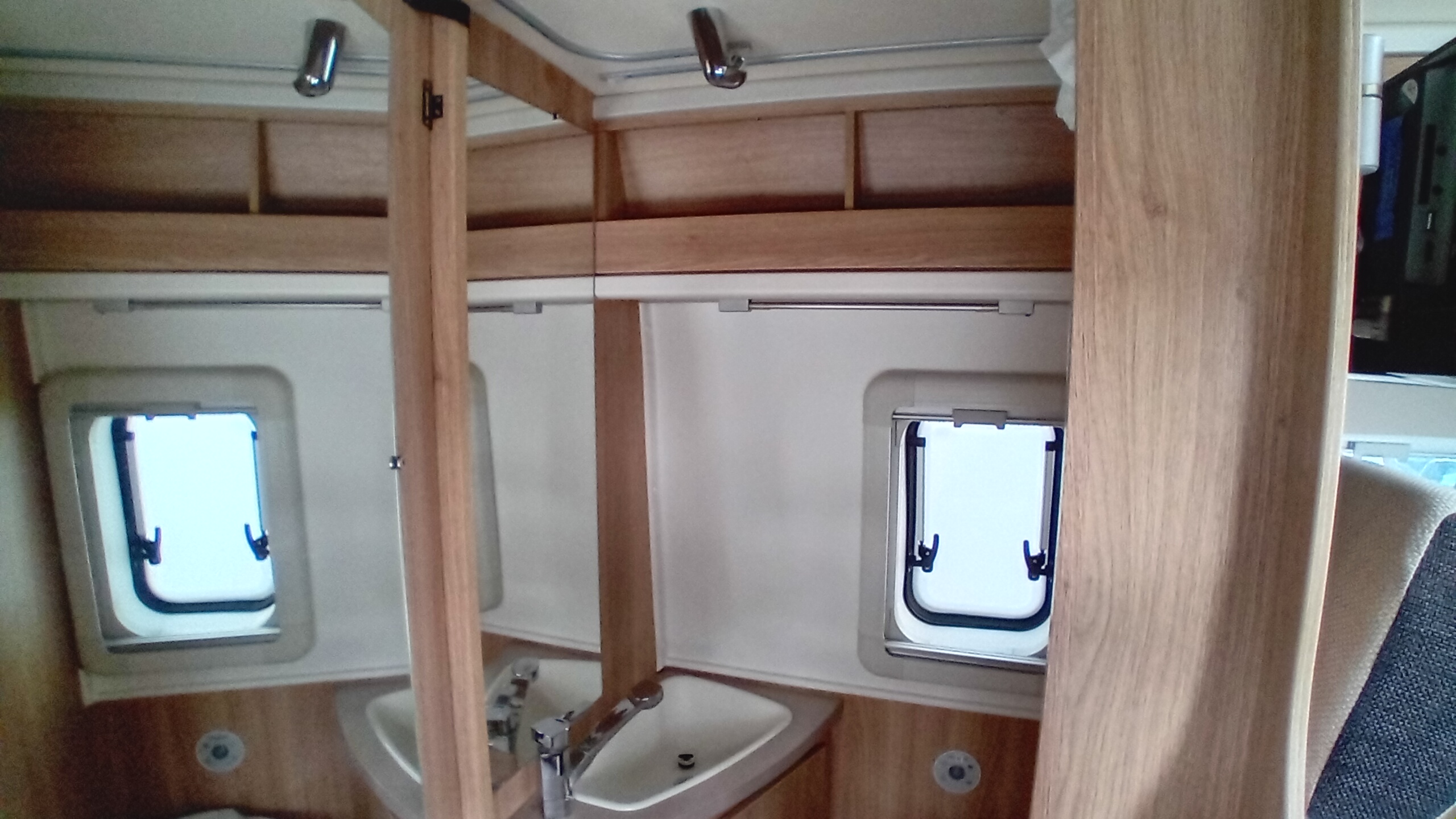 AUTOCARAVANA DE SEGONA MÀ KNAUS BOXSTAR 540 MQ PLATINO