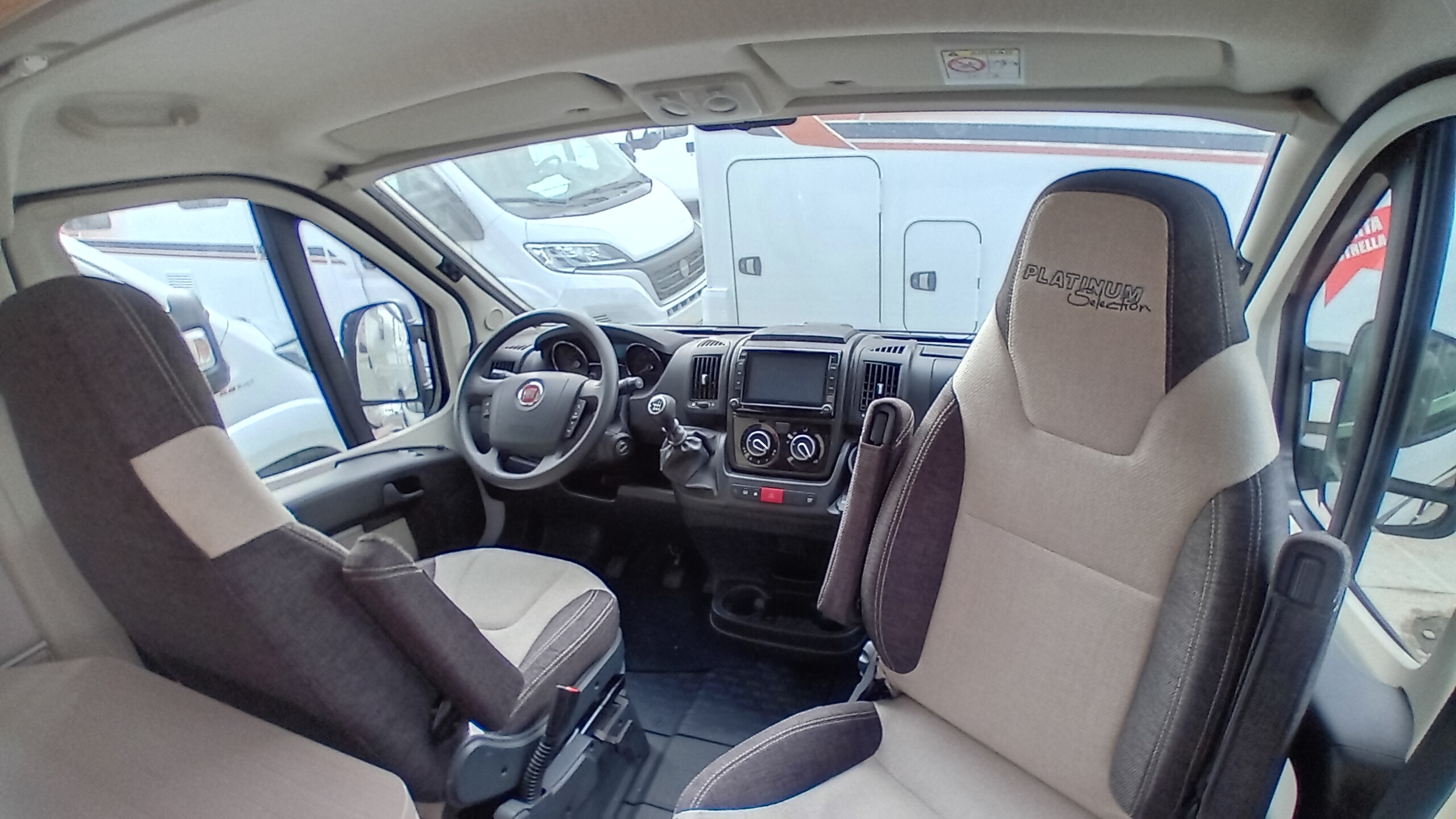 AUTOCARAVANA DE SEGONA MÀ KNAUS BOXSTAR 540 MQ PLATINO