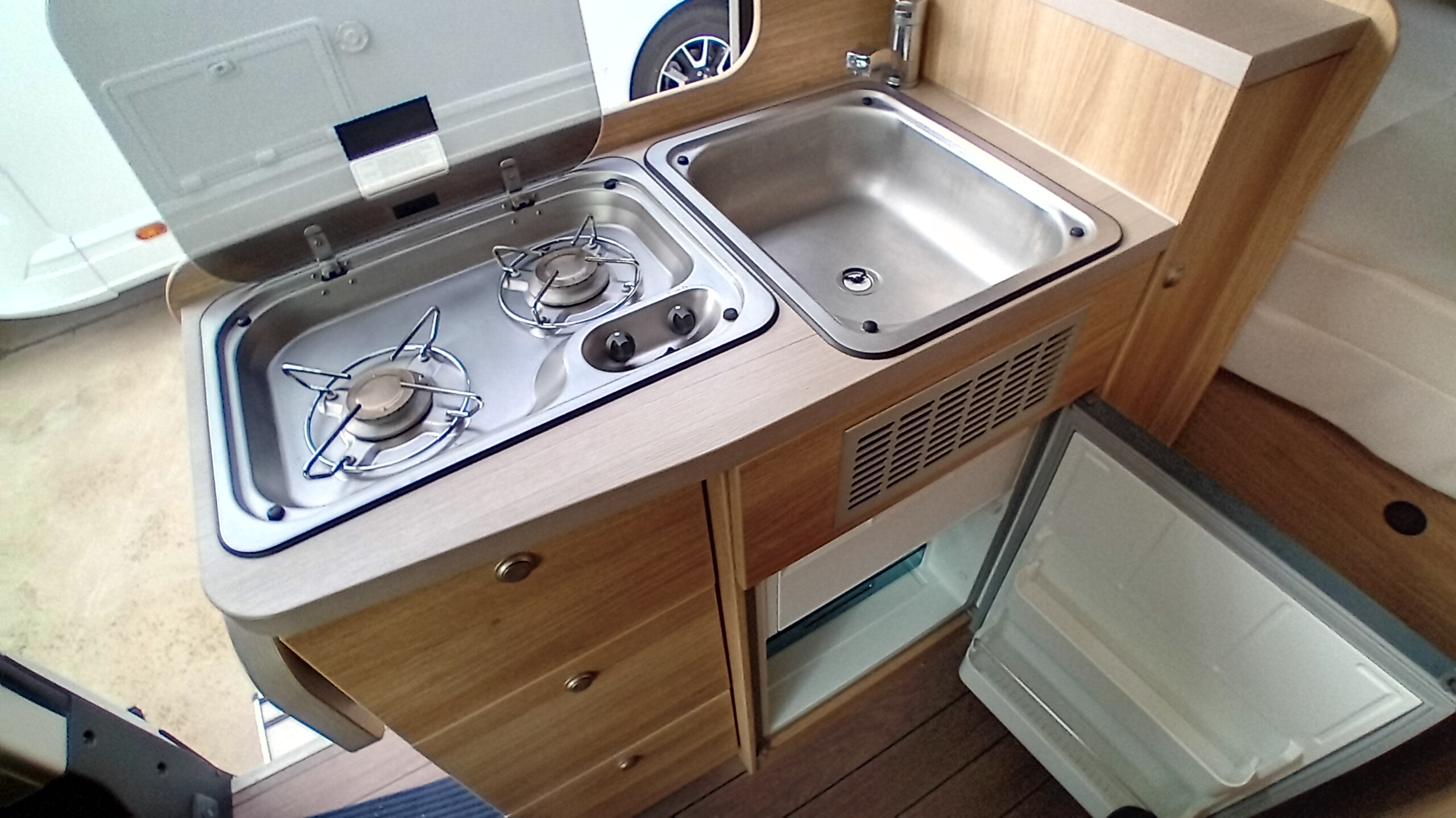AUTOCARAVANA DE SEGONA MÀ KNAUS BOXSTAR 540 MQ PLATINO