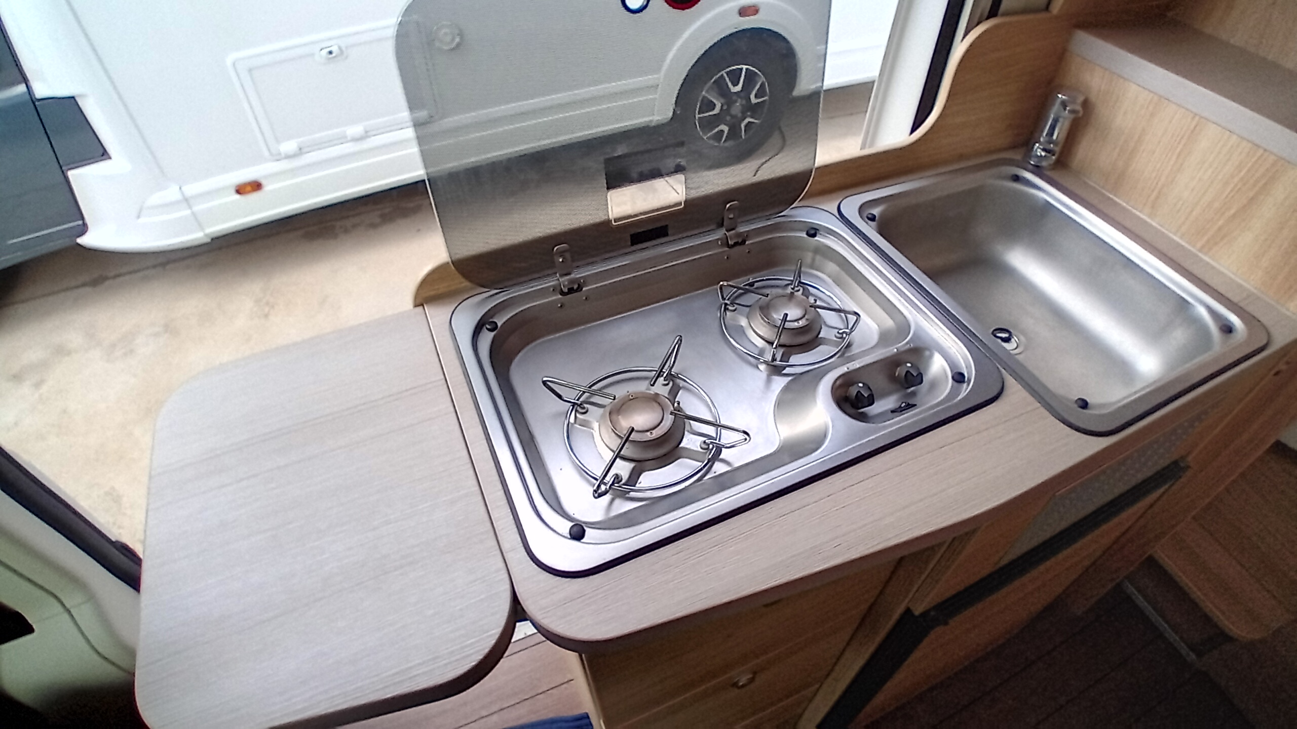 AUTOCARAVANA DE SEGONA MÀ KNAUS BOXSTAR 540 MQ PLATINO