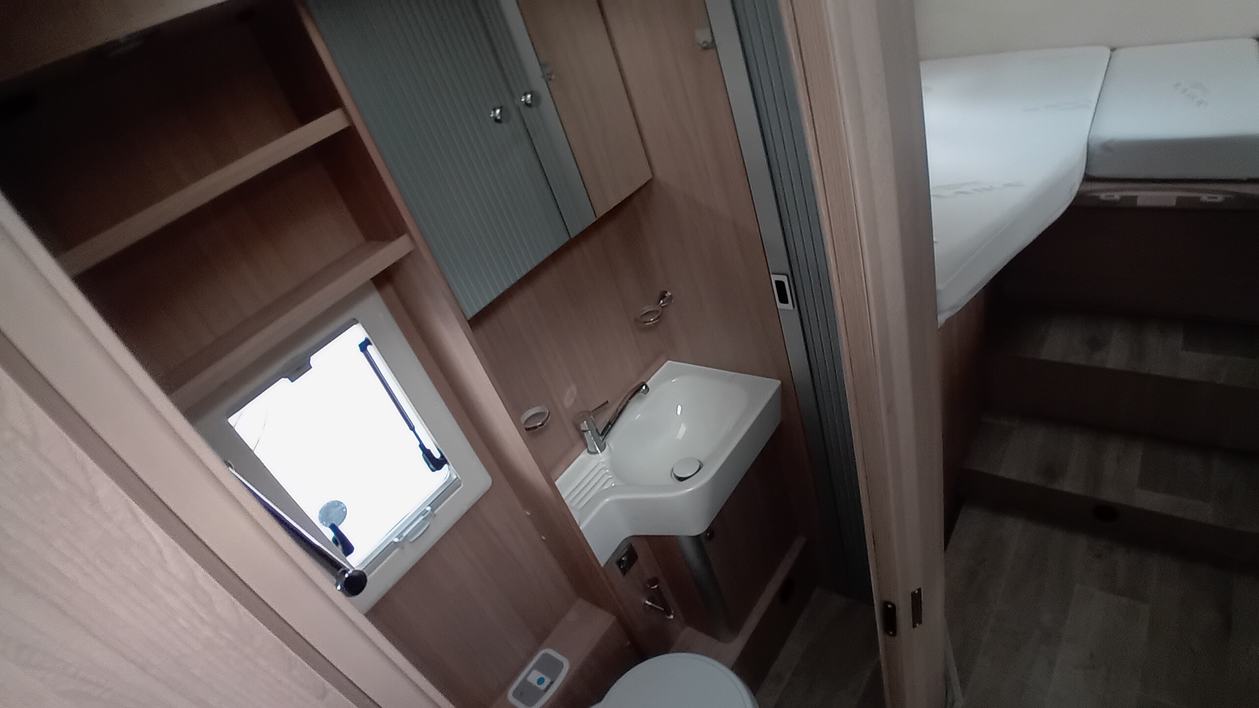 AUTOCARAVANA SEGONA MÀ LAIKA ECOVIP 409