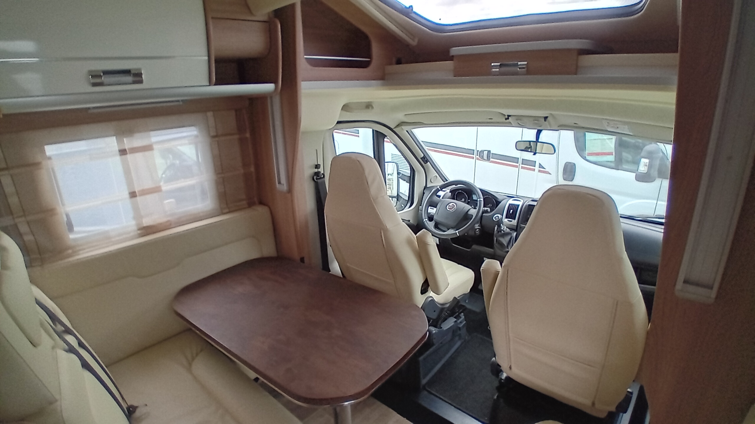 AUTOCARAVANA SEGONA MÀ LAIKA ECOVIP 409