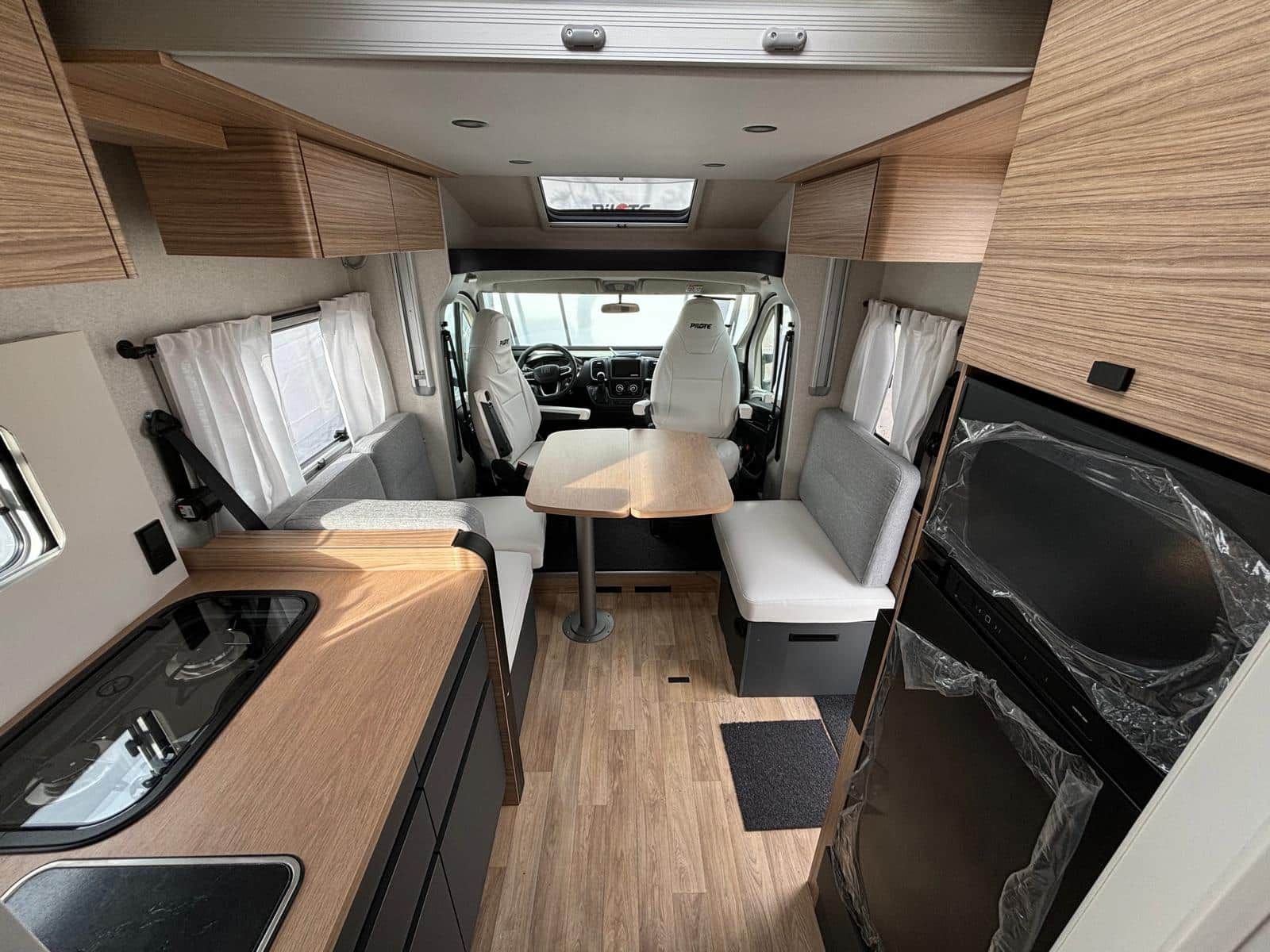 NUEVA AUTOCARAVANA PILOTE P740FC EVIDENCE MODELO 2025