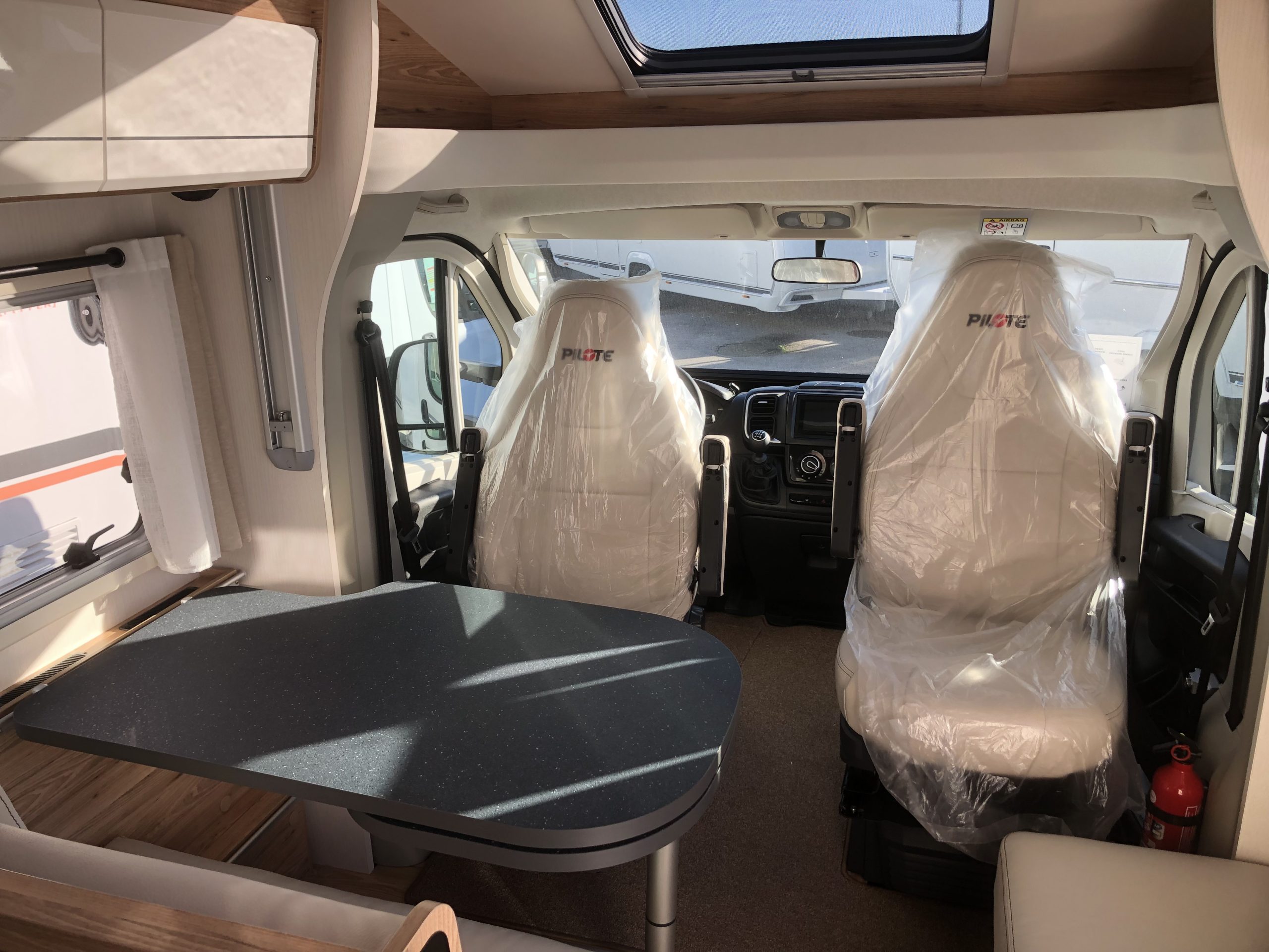 NOVA AUTOCARAVANA PILOTE P746GJ