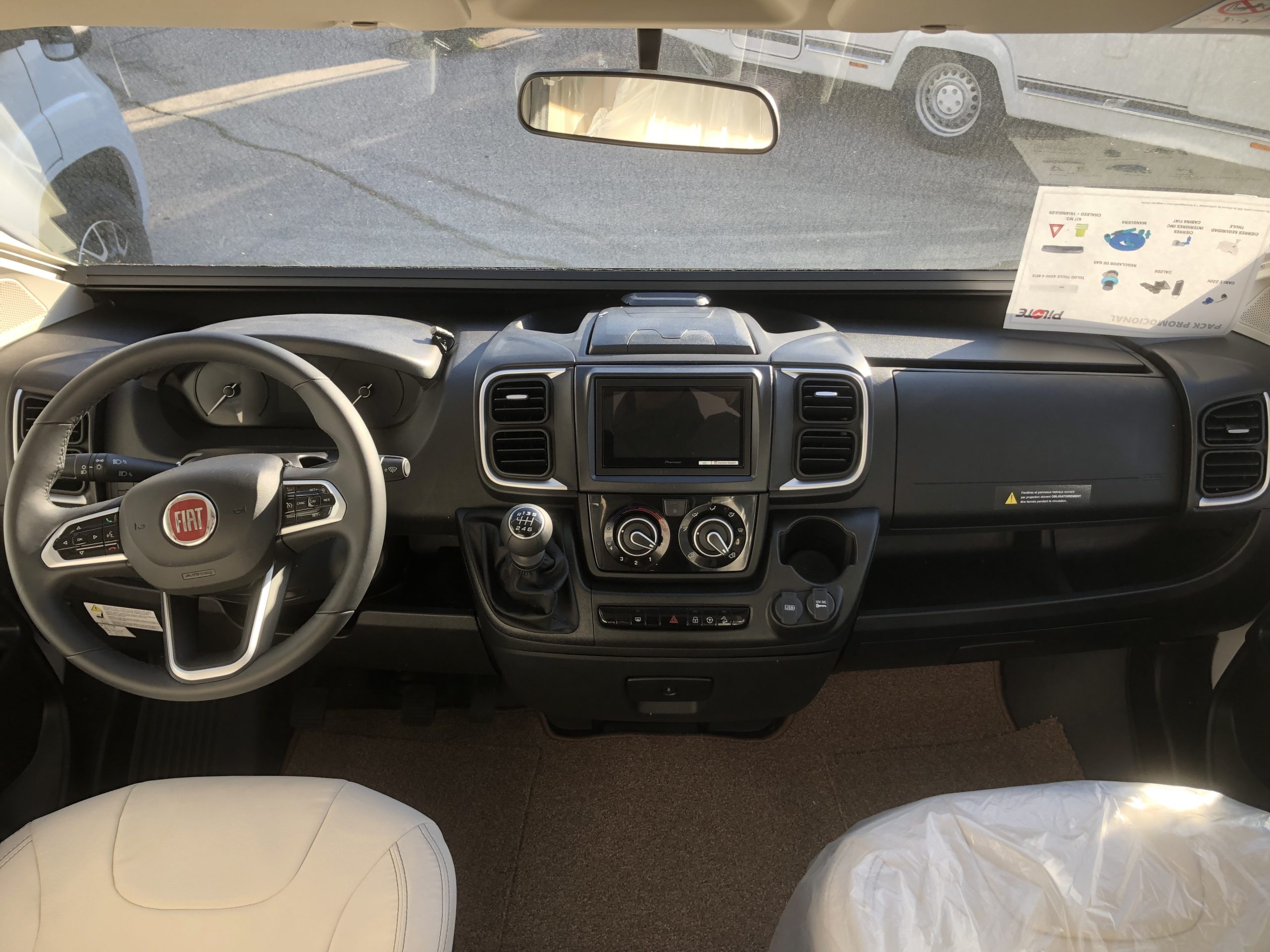 NOVA AUTOCARAVANA PILOTE P746GJ