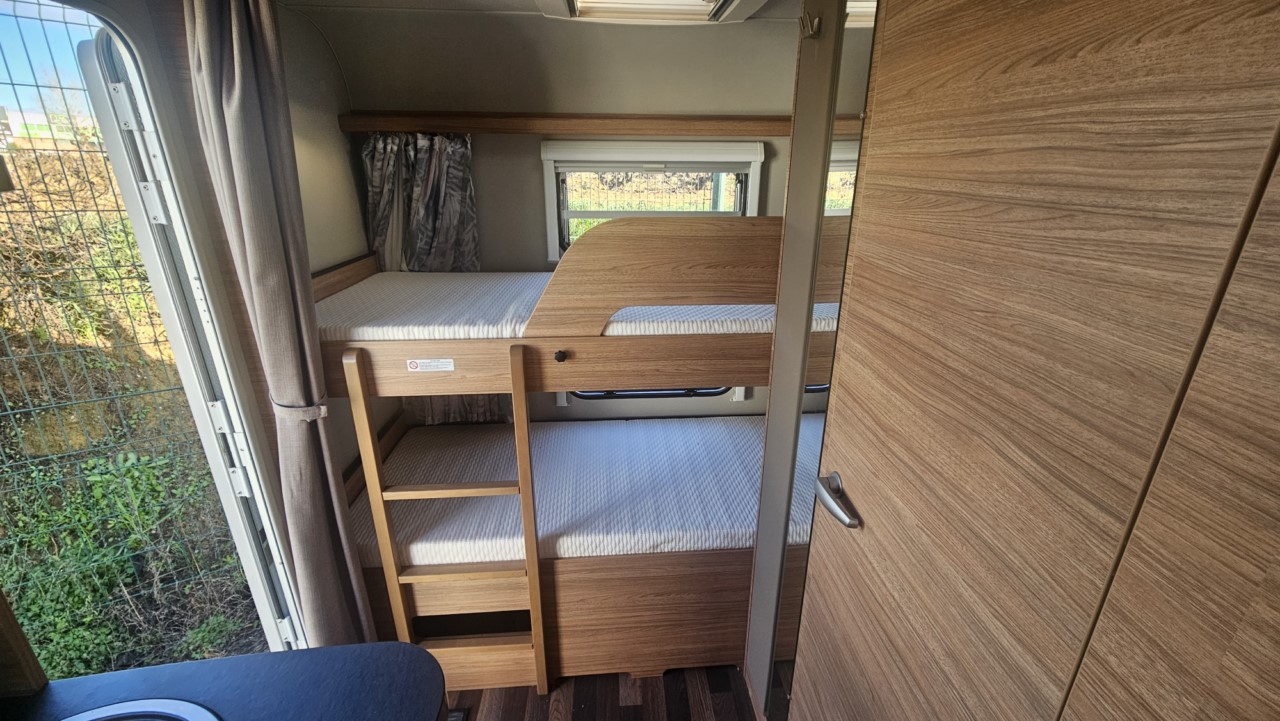 CARAVANA SEGONA MÀ WEINSBERG CARAONE 400 LK