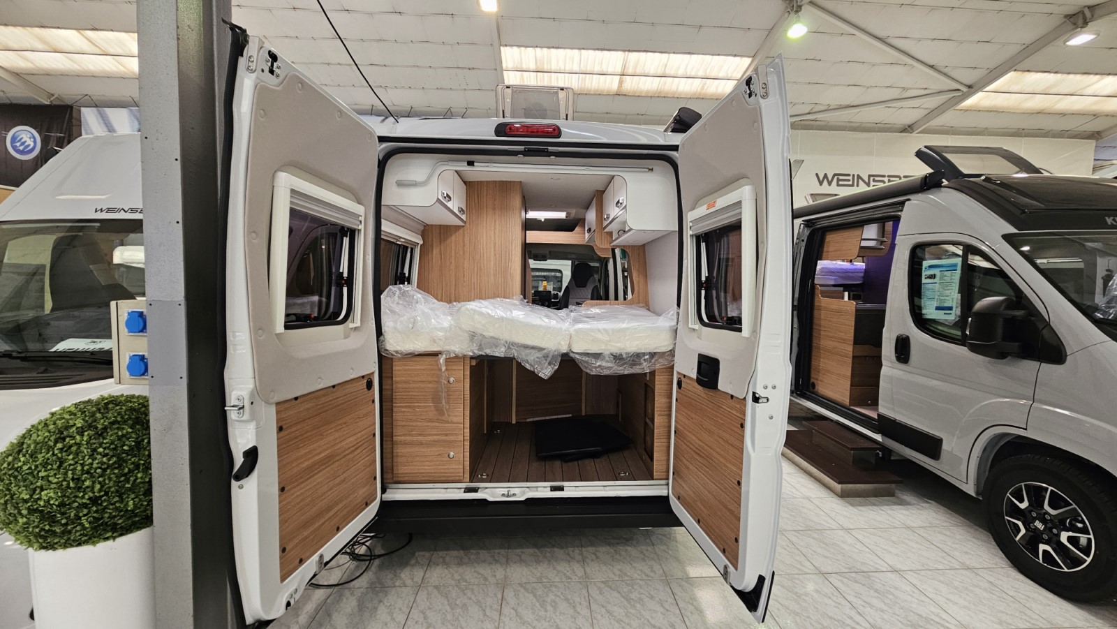 CAMPER WEINSBERG CARABUS 540 MQ