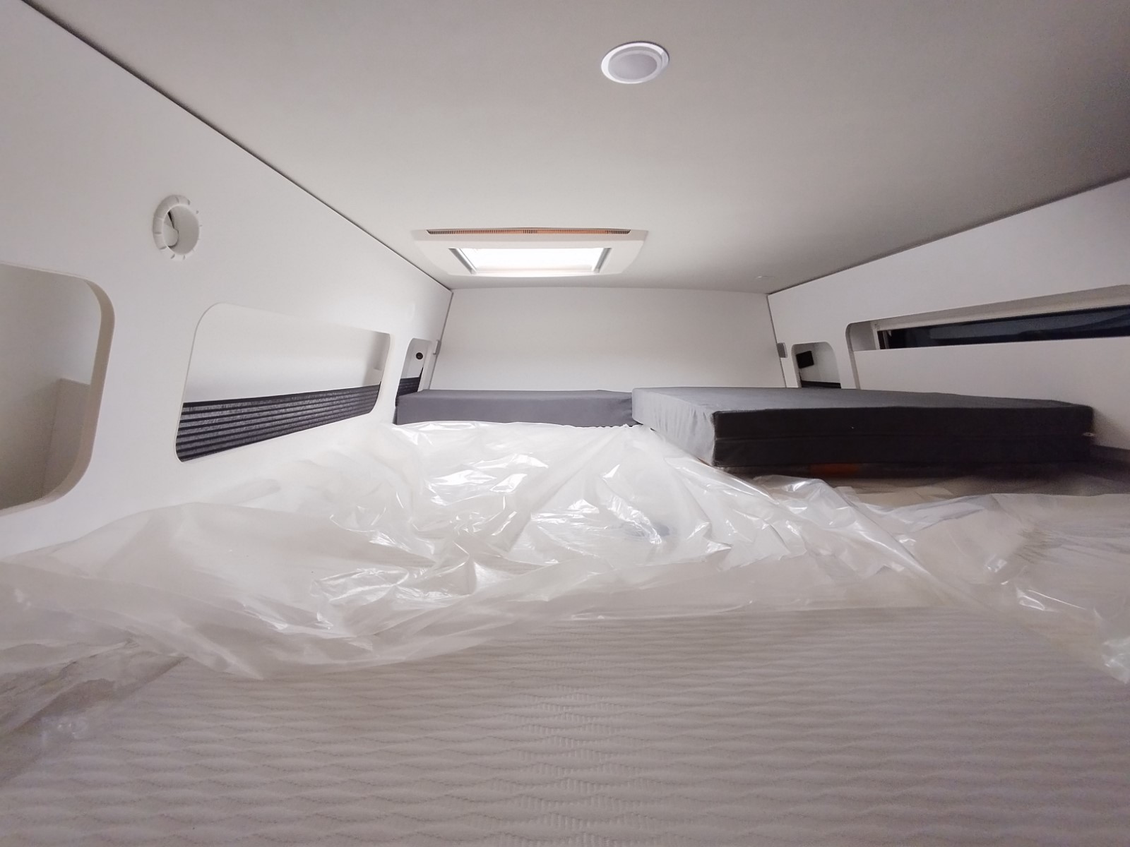 CAMPER WEINSBERG CARABUS 630 MEG OUTLAW