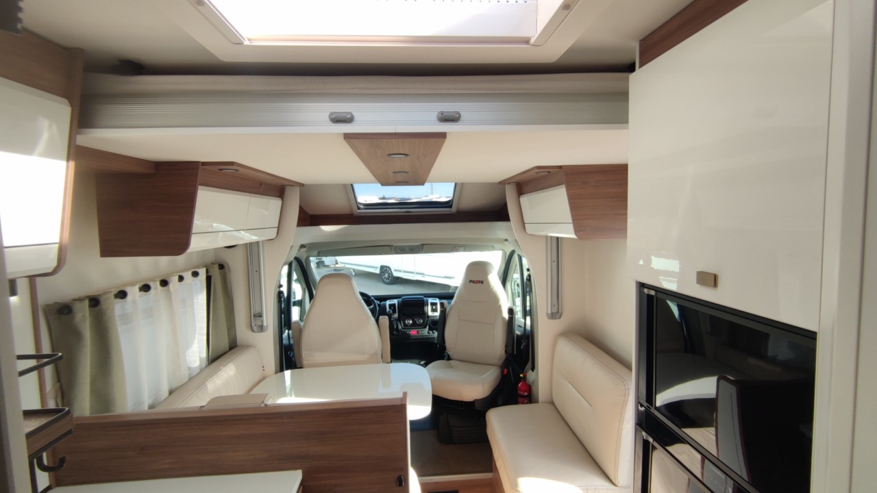 AUTOCARAVANA OCASIÓ PILOTE P746C