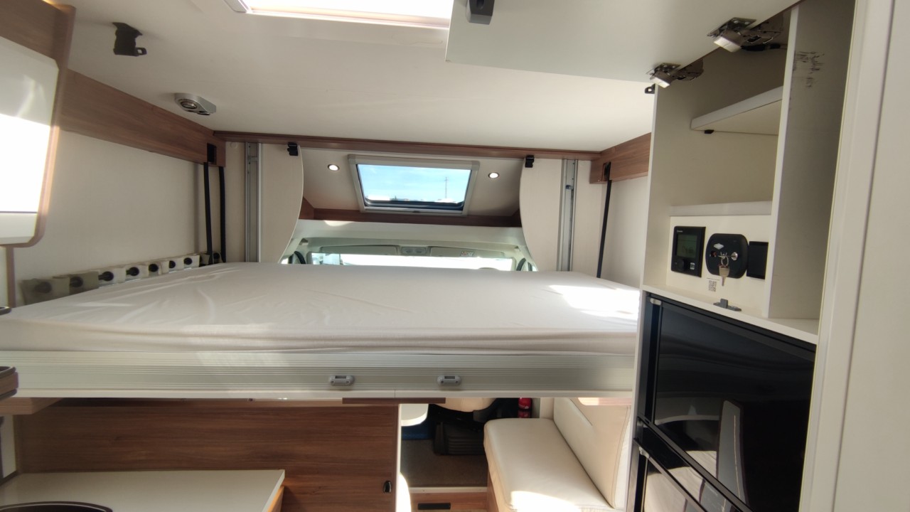 AUTOCARAVANA OCASIÓ PILOTE P746C