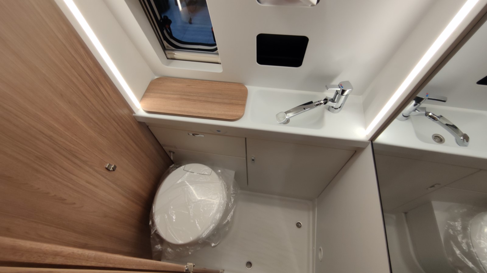 CAMPER WEINSBERG CARABUS 600 MQ EDITION FIRE