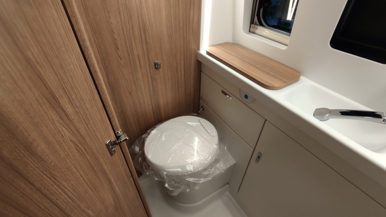 CAMPER WEINSBERG CARABUS 600 MQ EDITION FIRE