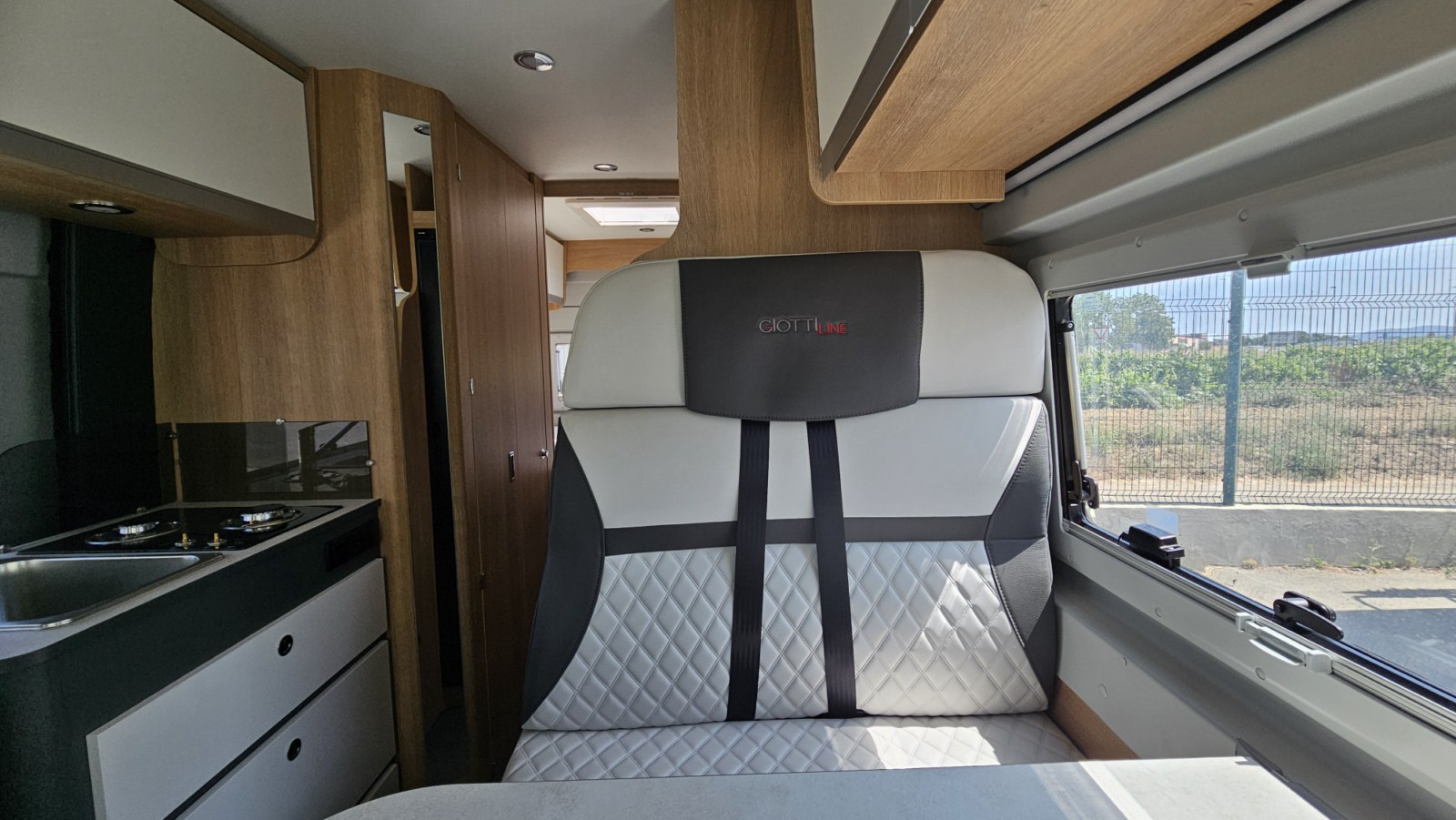 CAMPER GIOTTILINE GIOTTIVAN 60 T AUTOMÁTICA