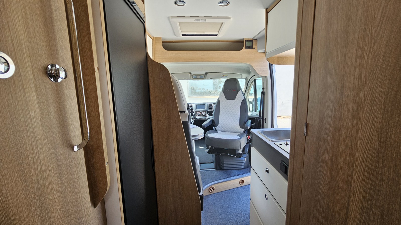 CAMPER GIOTTILINE GIOTTIVAN 60 T AUTOMÁTICA