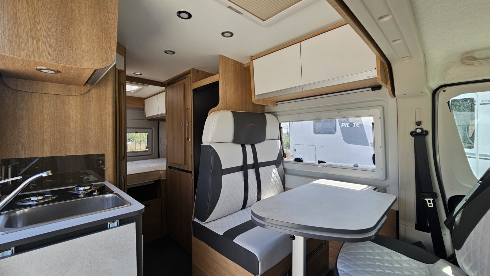 CAMPER GIOTTILINE GIOTTIVAN 60 T AUTOMÁTICA