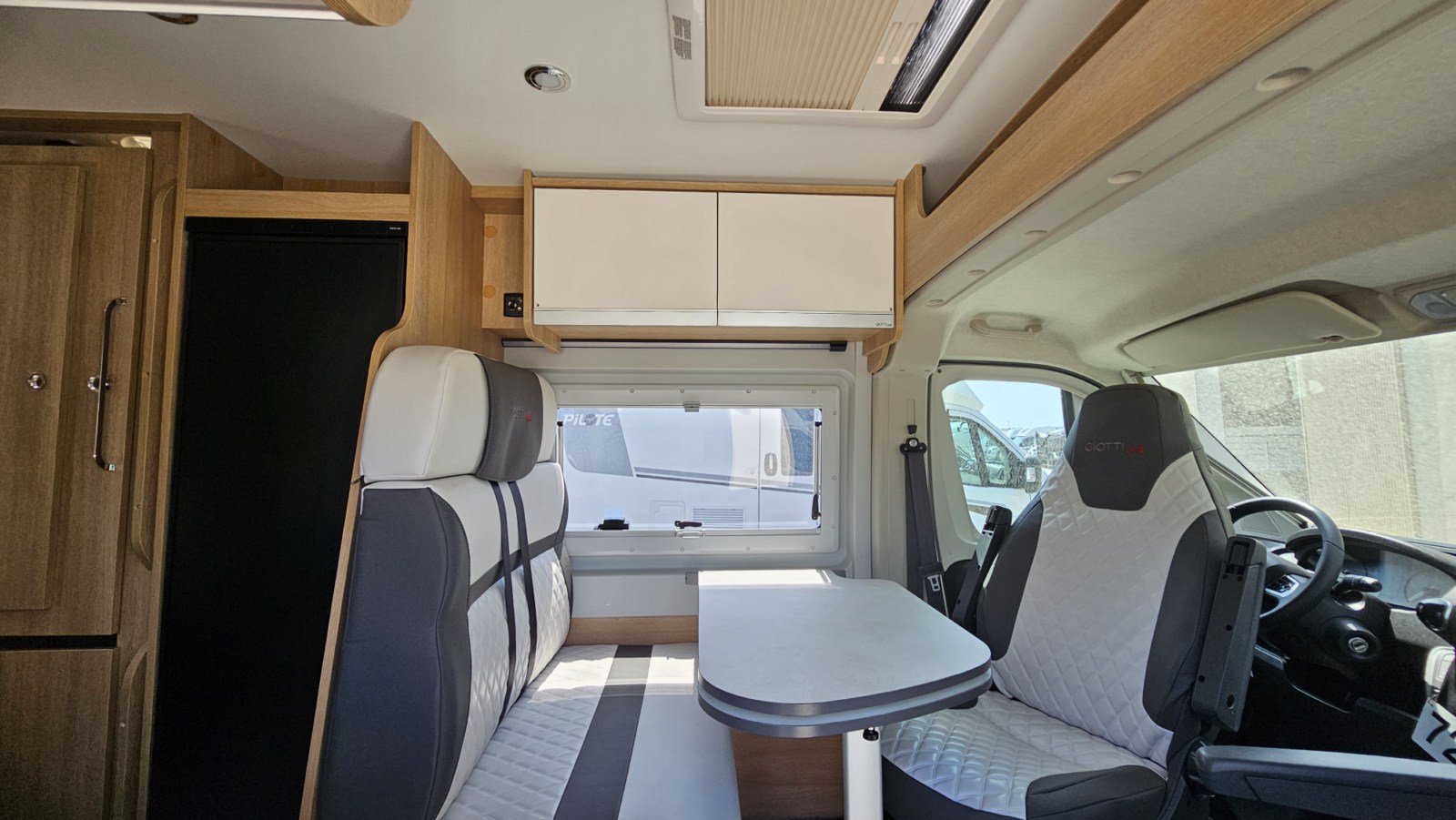 CAMPER GIOTTILINE GIOTTIVAN 60 T AUTOMÁTICA