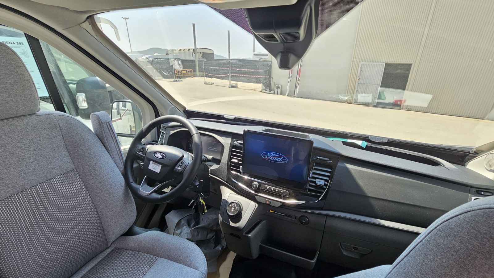 CAMPER WEINSBERG CARABUS 600 MQ FORD