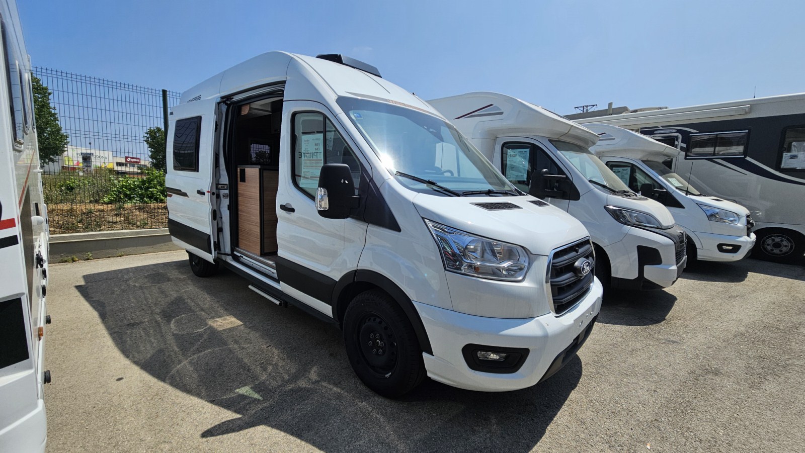 CAMPER WEINSBERG CARABUS 600 MQ FORD