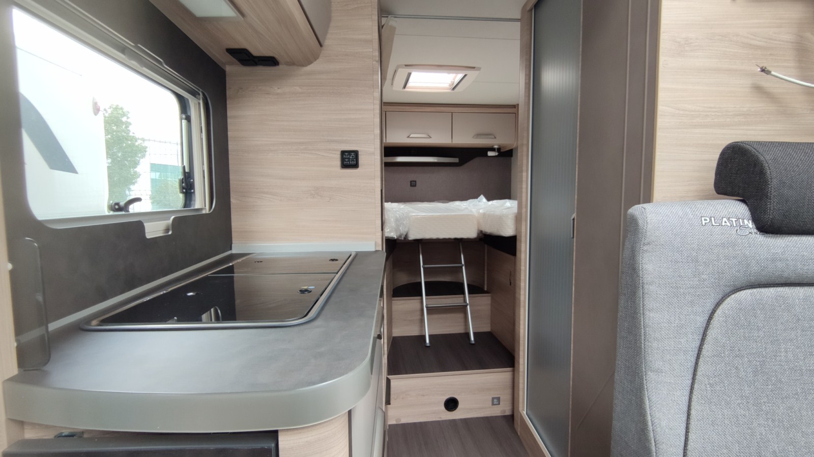 AUTOCARAVANA KNAUS VAN TI PLUS PLATINUM 650 MEG