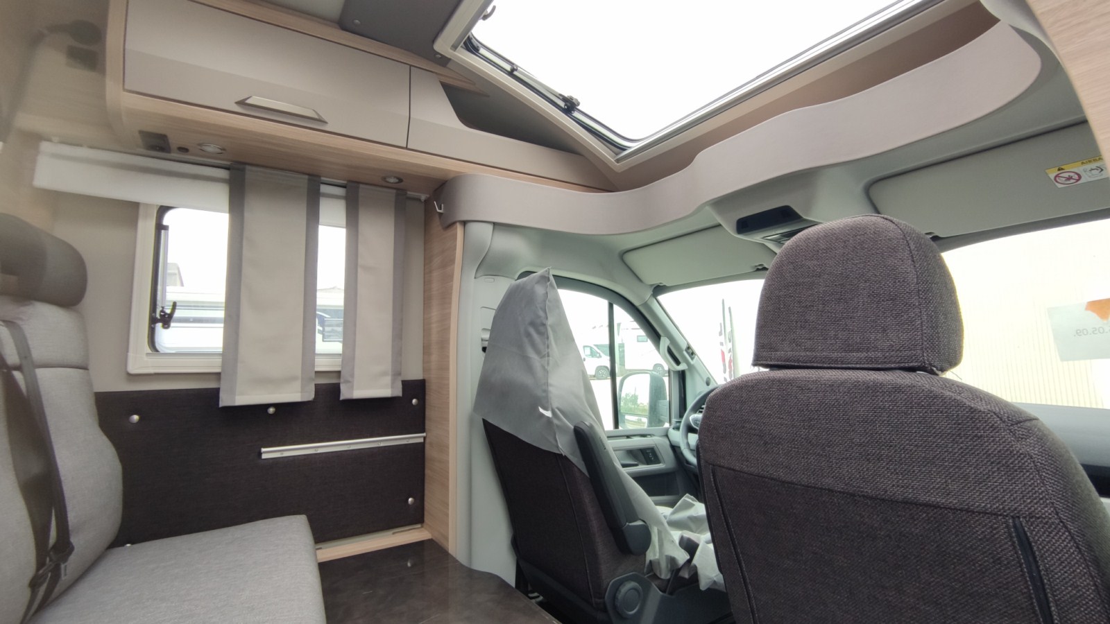 AUTOCARAVANA KNAUS VAN TI PLUS PLATINUM 650 MEG