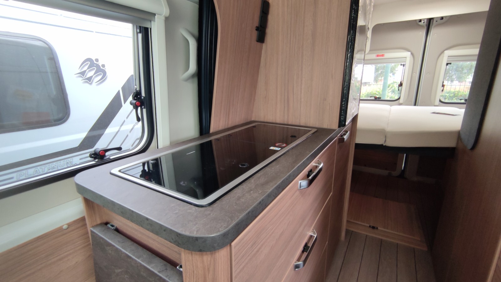 CAMPER WEINSBERG CARABUS 600 MQ