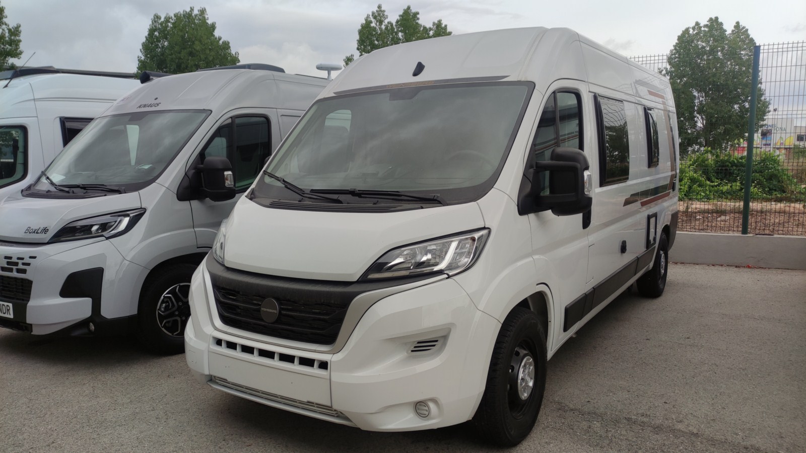 CAMPER WEINSBERG CARABUS 600 MQ
