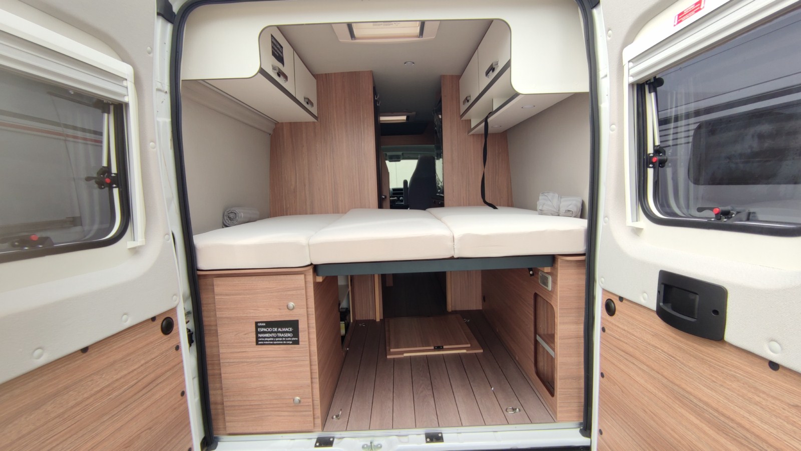 CAMPER WEINSBERG CARABUS 600 MQ