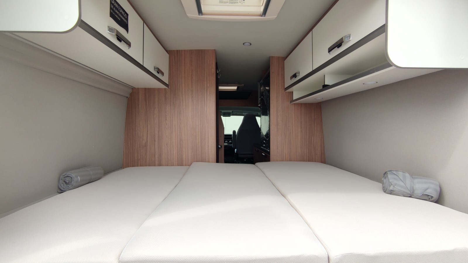 CAMPER WEINSBERG CARABUS 600 MQ