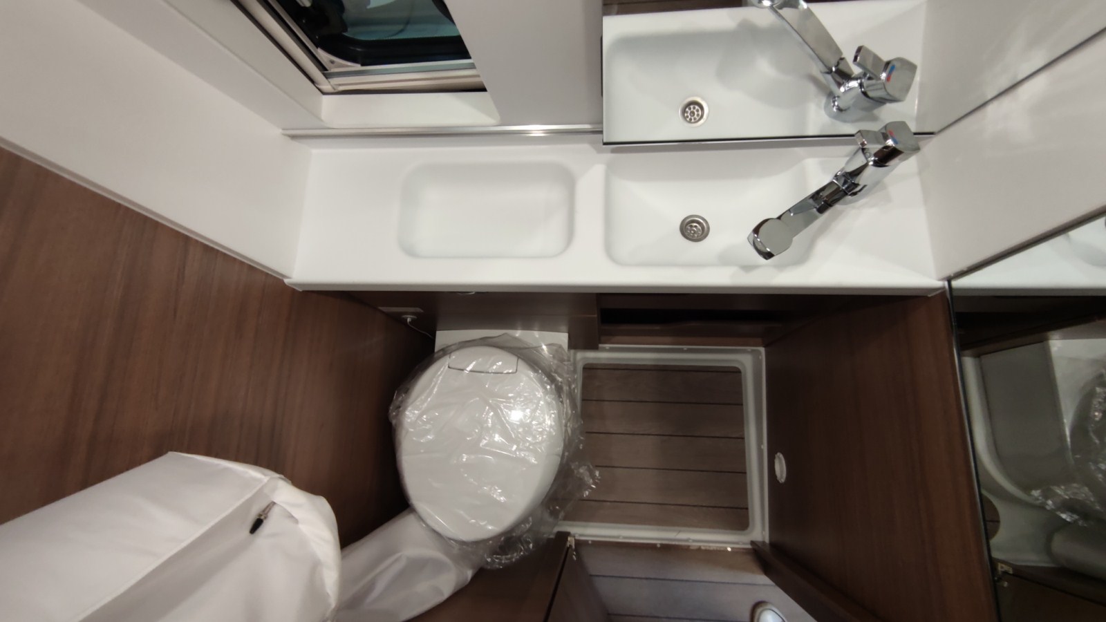 CAMPER BOXLIFE 600 MQ PLATINUM EDITION