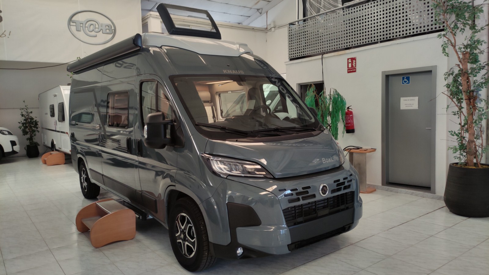 CAMPER BOXLIFE 600 MQ PLATINUM EDITION