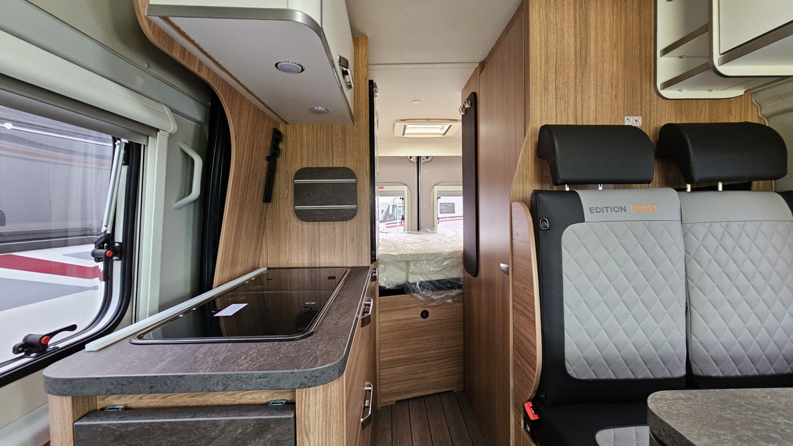 CAMPER WEINSBERG CARABUS 600 MQ