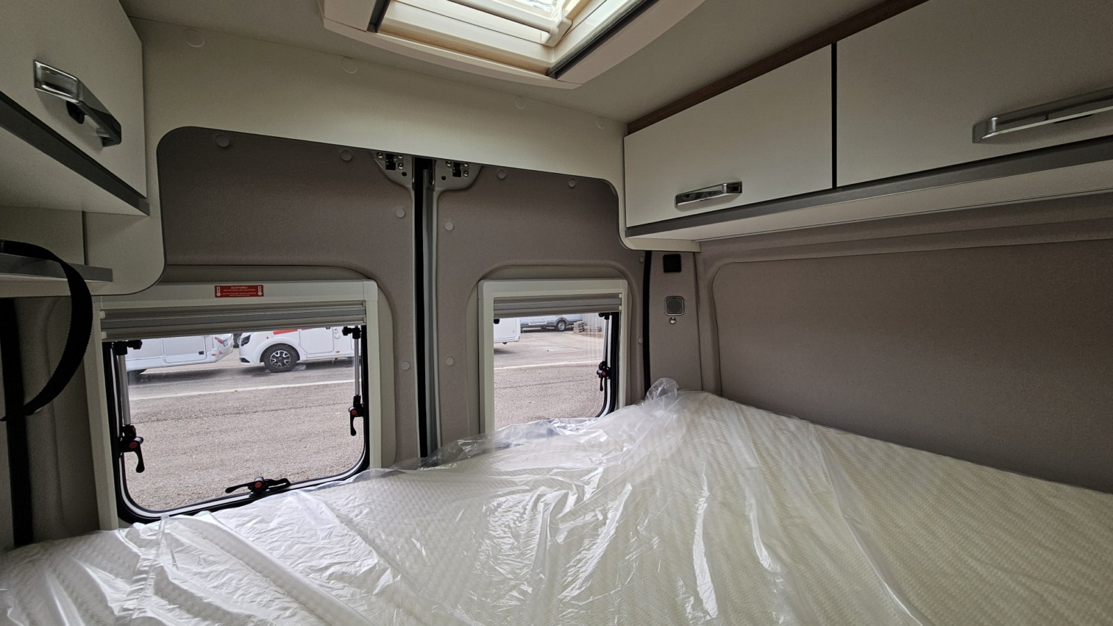 CAMPER WEINSBERG CARABUS 600 MQ