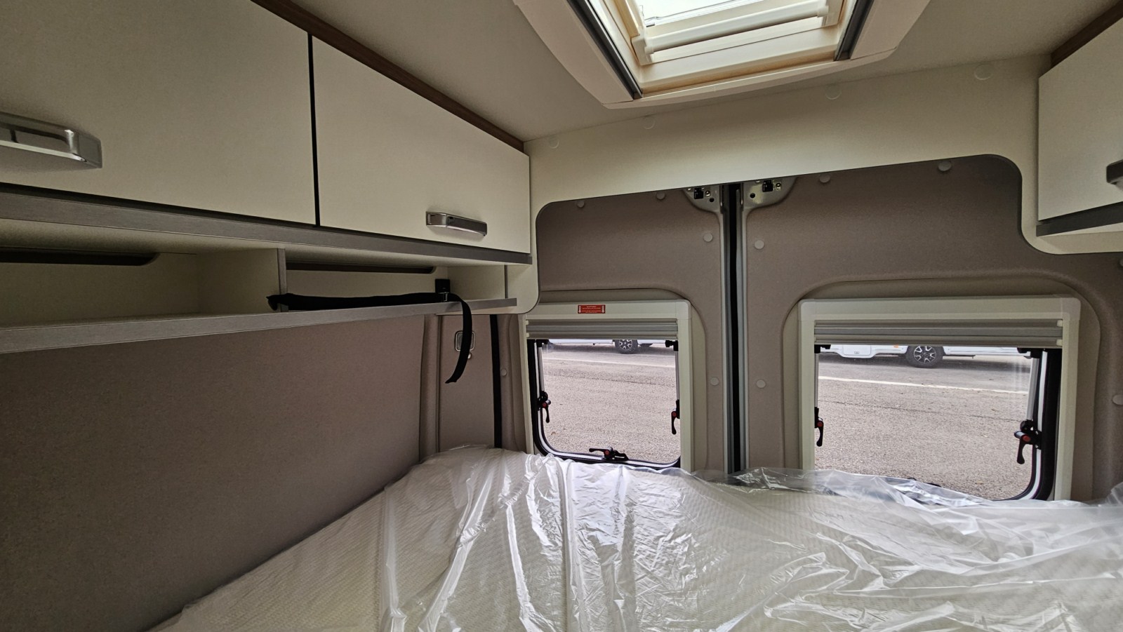 CAMPER WEINSBERG CARABUS 600 MQ