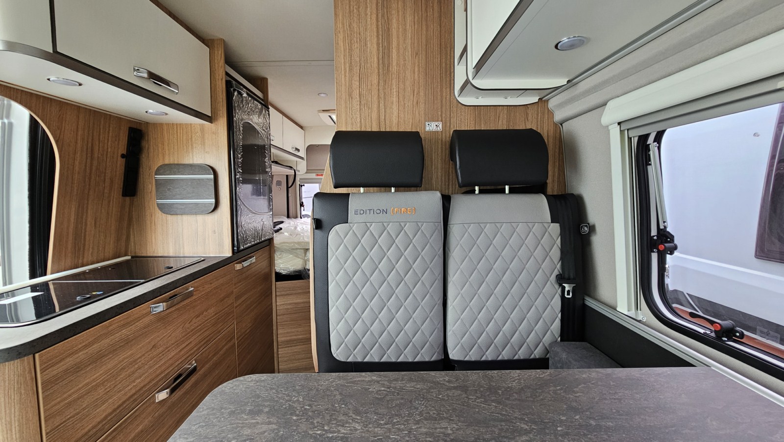 CAMPER WEINSBERG CARABUS 600 MQ