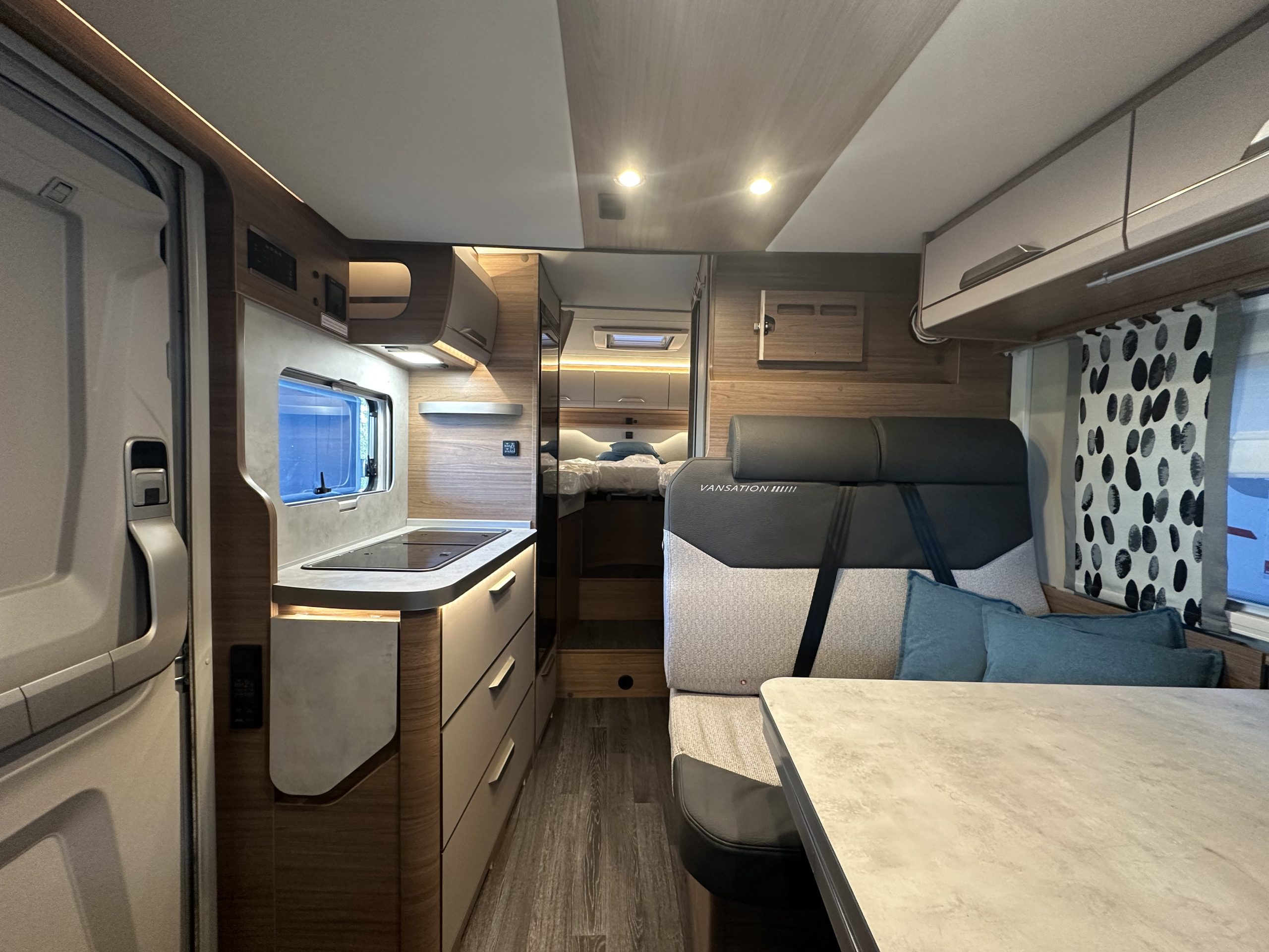 AUTOCARAVANA KNAUS VAN WAVE 640 MEG VANSATION