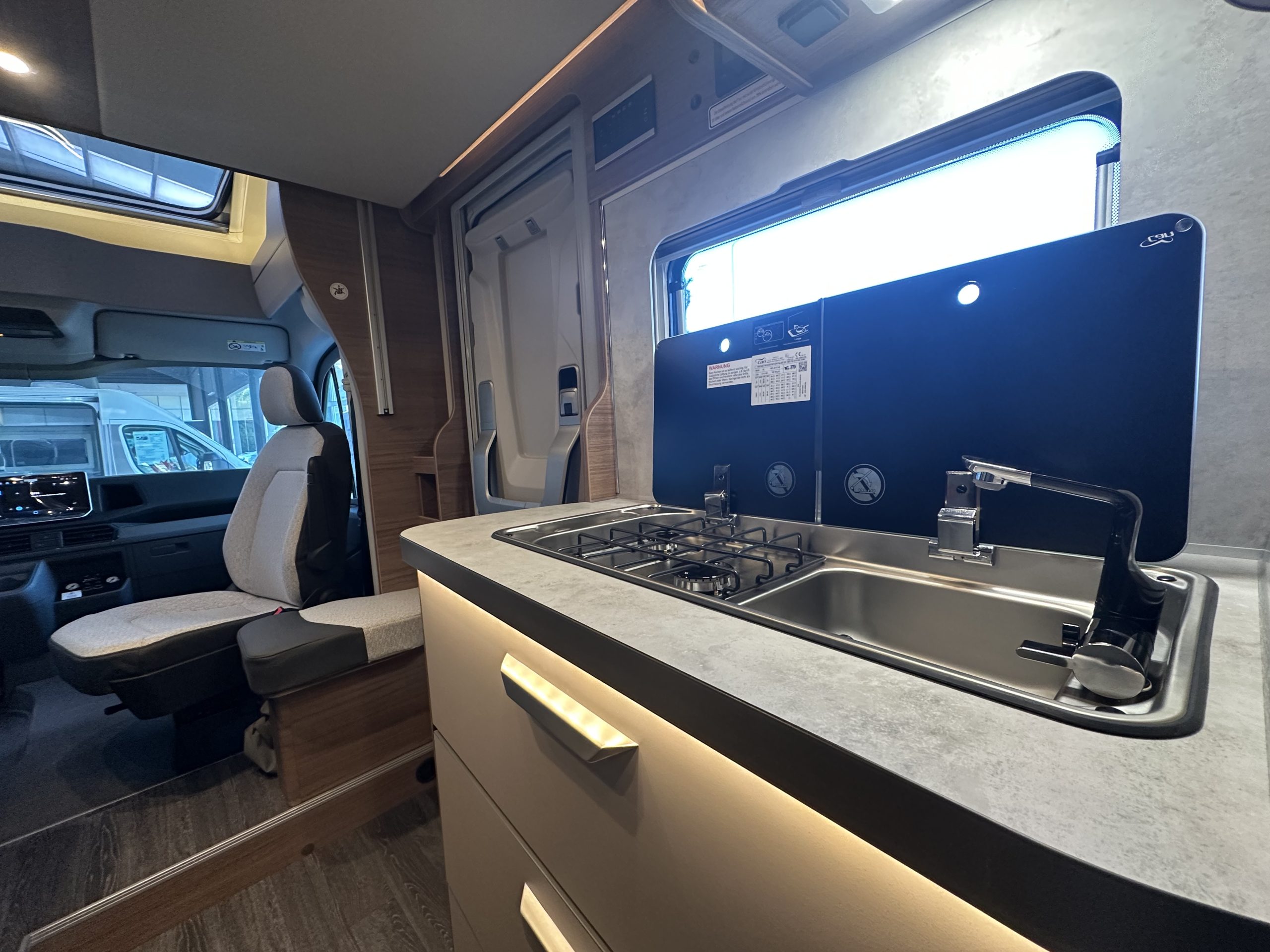 AUTOCARAVANA KNAUS VAN WAVE 640 MEG VANSATION