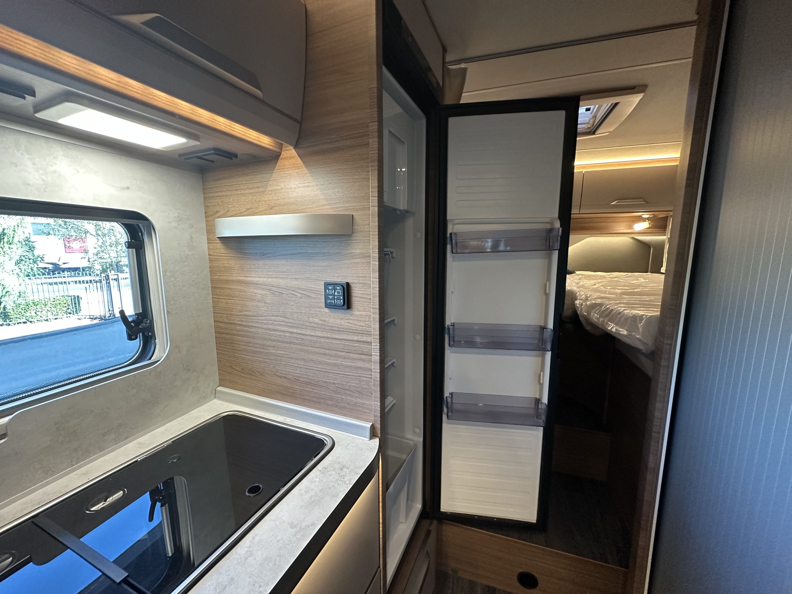 AUTOCARAVANA KNAUS VAN WAVE 640 MEG VANSATION