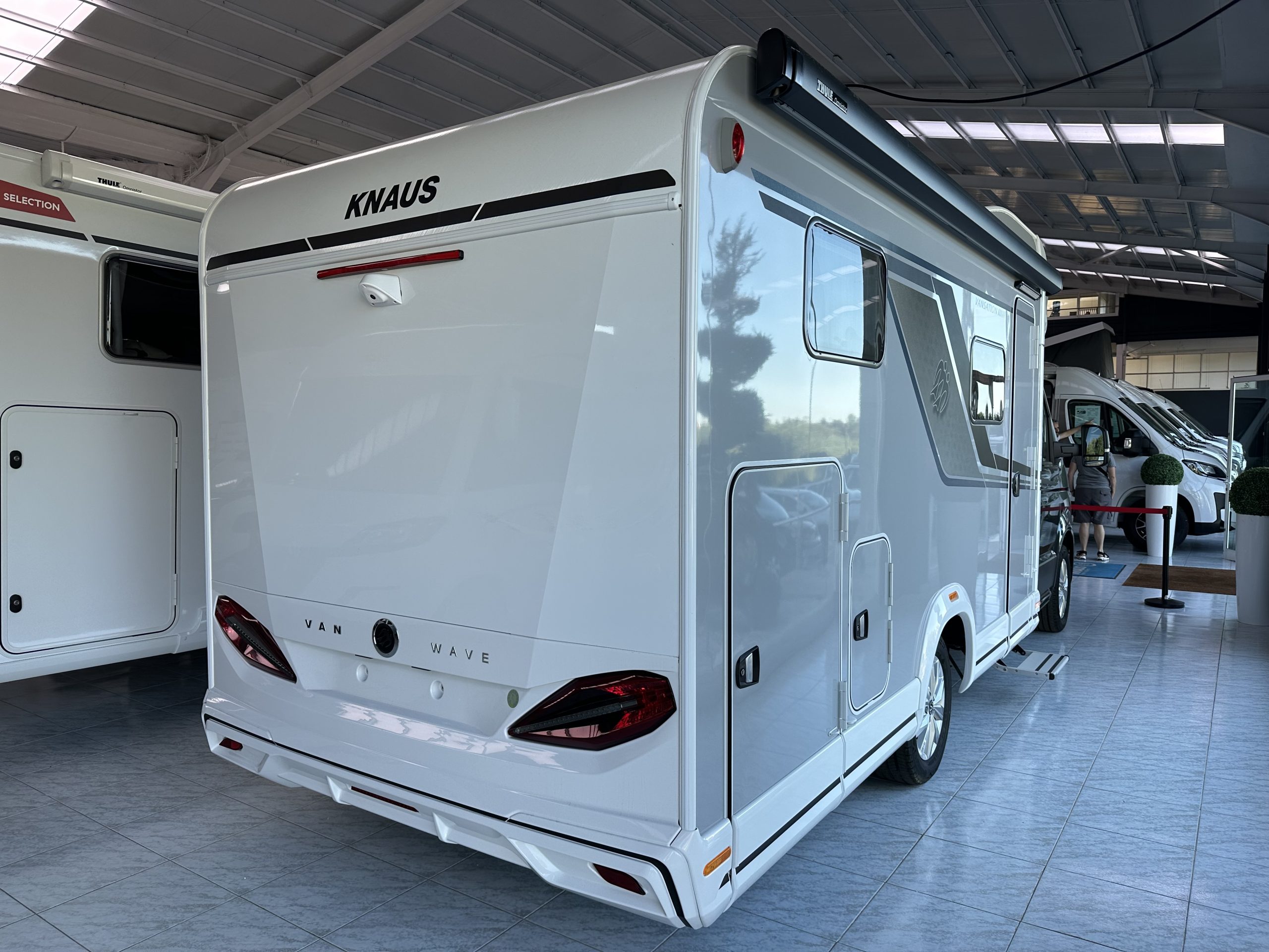 AUTOCARAVANA KNAUS VAN WAVE 640 MEG VANSATION