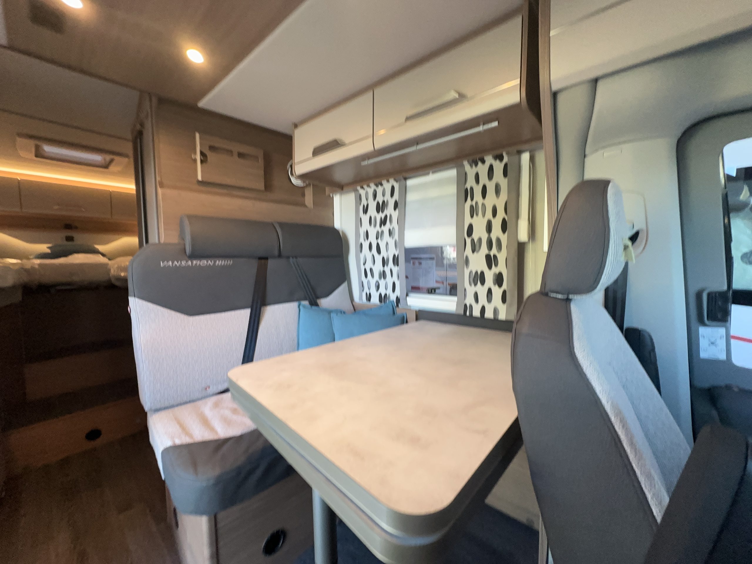 AUTOCARAVANA KNAUS VAN WAVE 640 MEG VANSATION