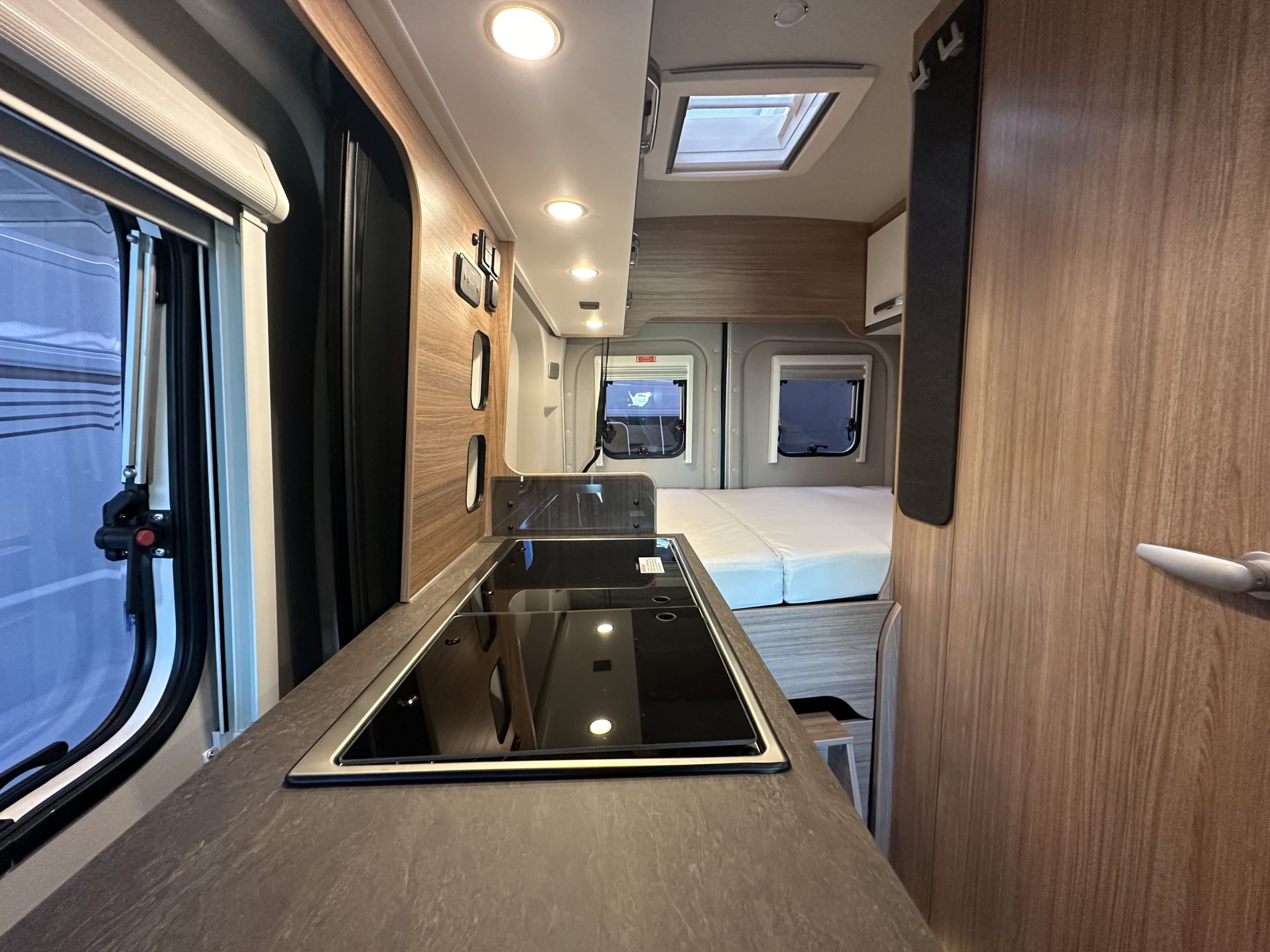 CAMPER WEINSBERG CARABUS 550 MQ FORD