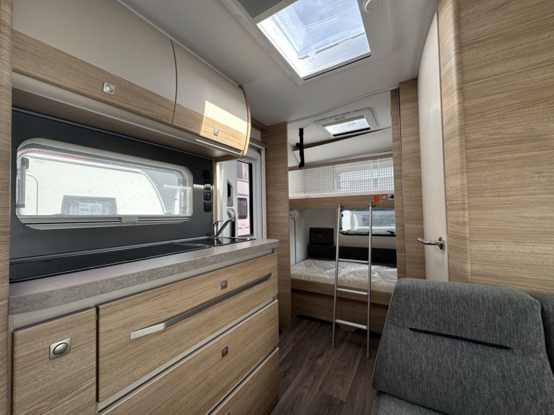 CARAVANA FENDT BIANCO ACTIV 550 KMG