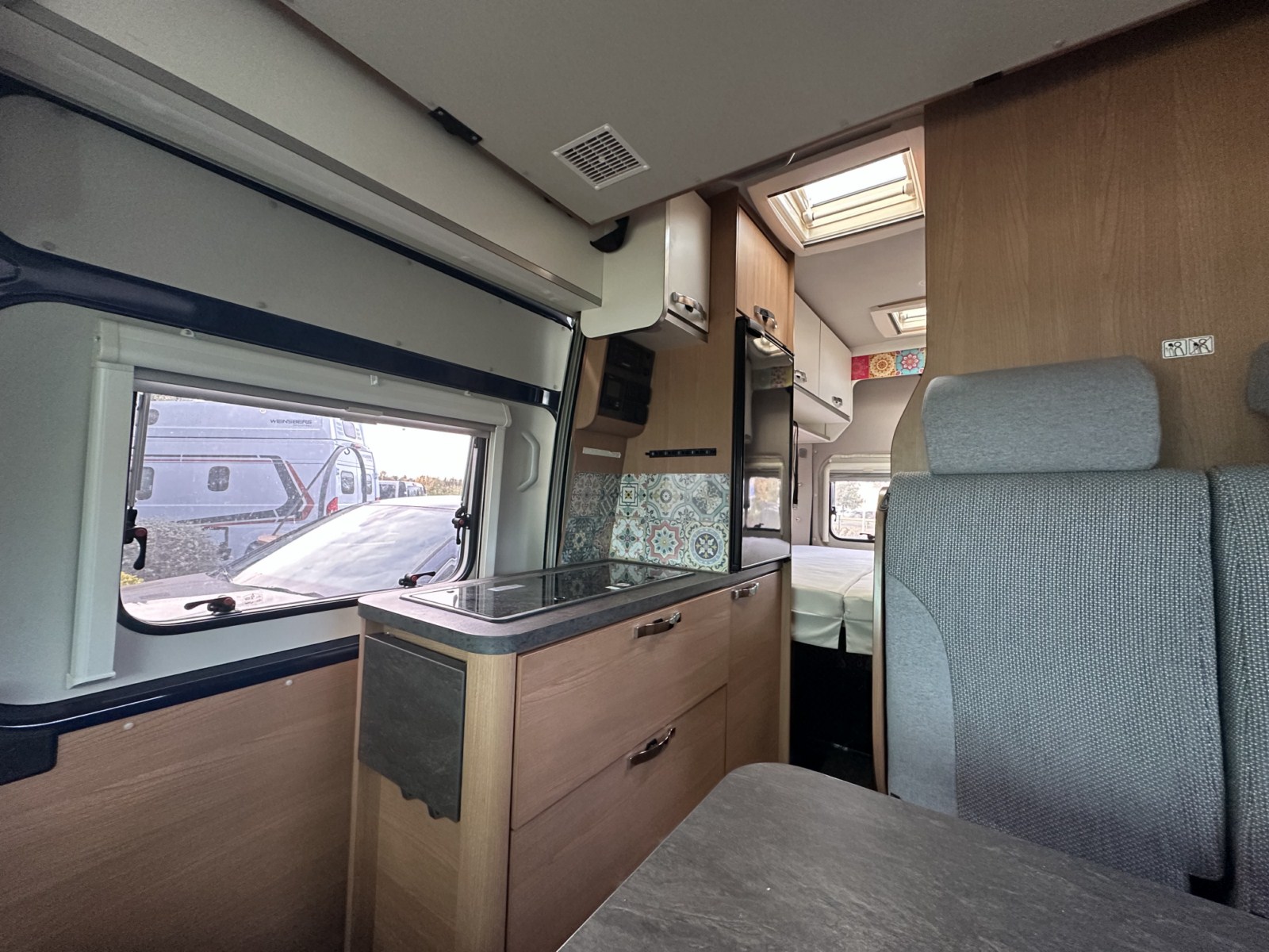 CAMPER SEGUNDA MANO WEINSBERG CARABUS 600 DQ