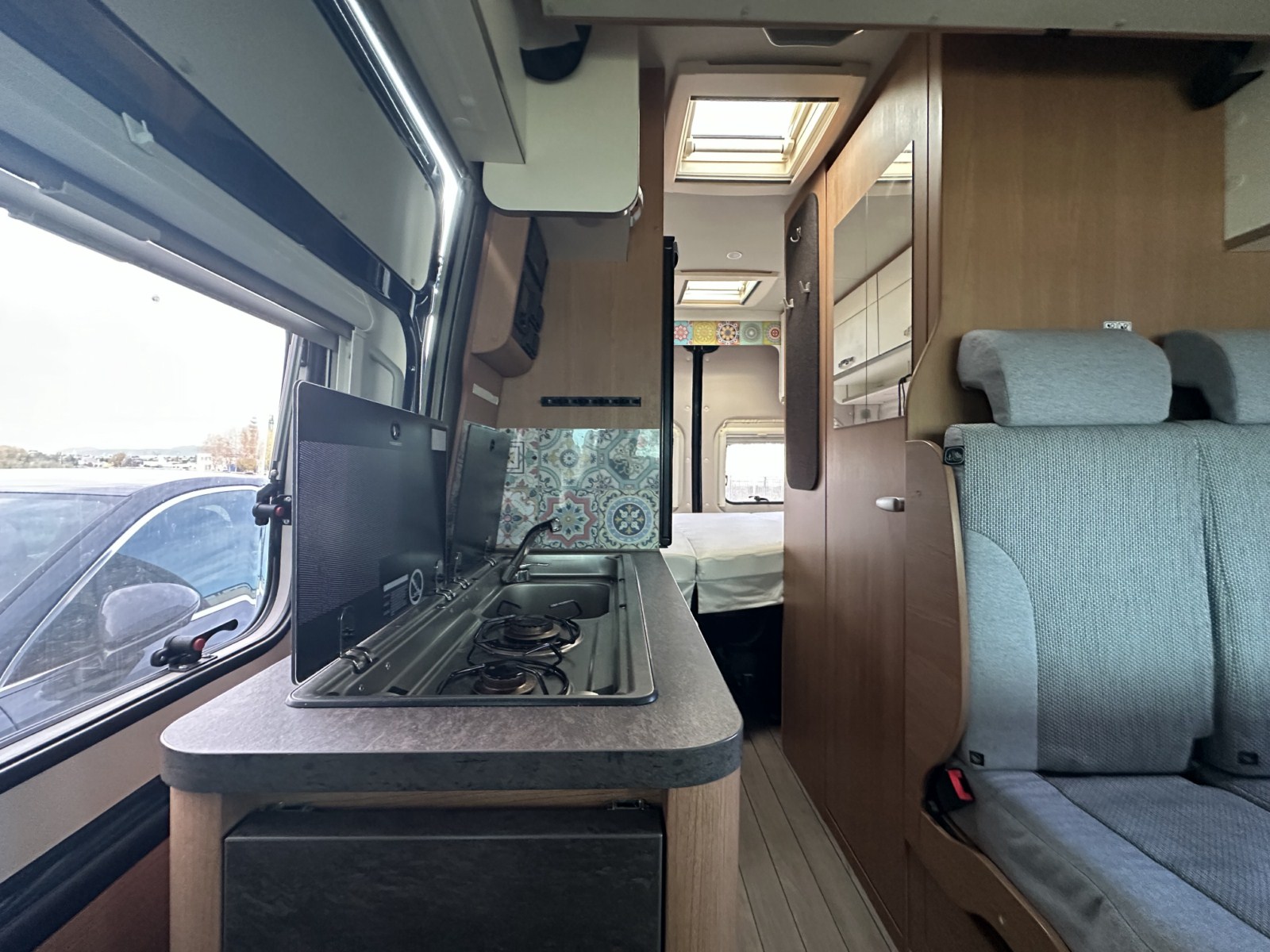 CAMPER SEGUNDA MANO WEINSBERG CARABUS 600 DQ