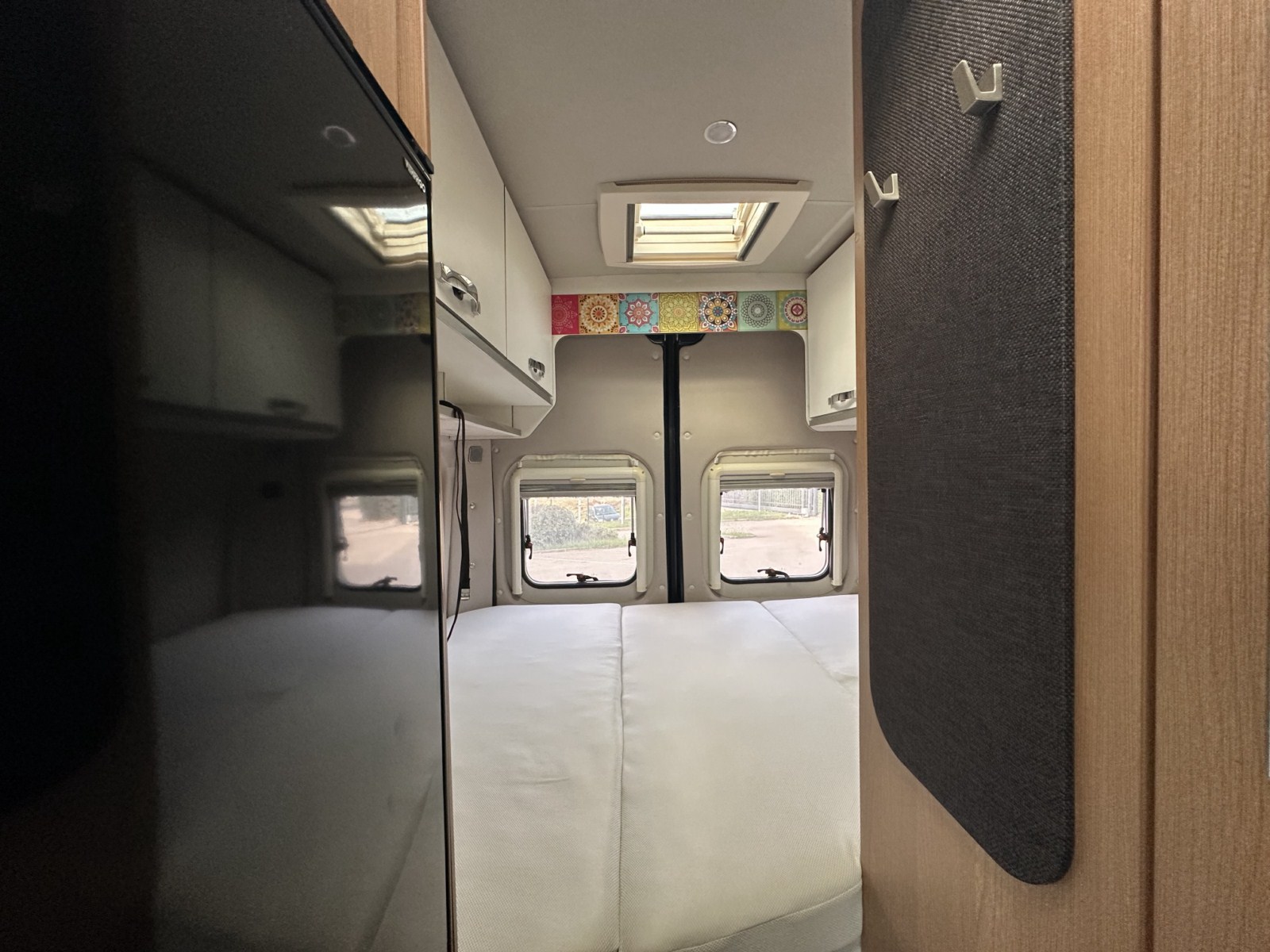 CAMPER SEGUNDA MANO WEINSBERG CARABUS 600 DQ