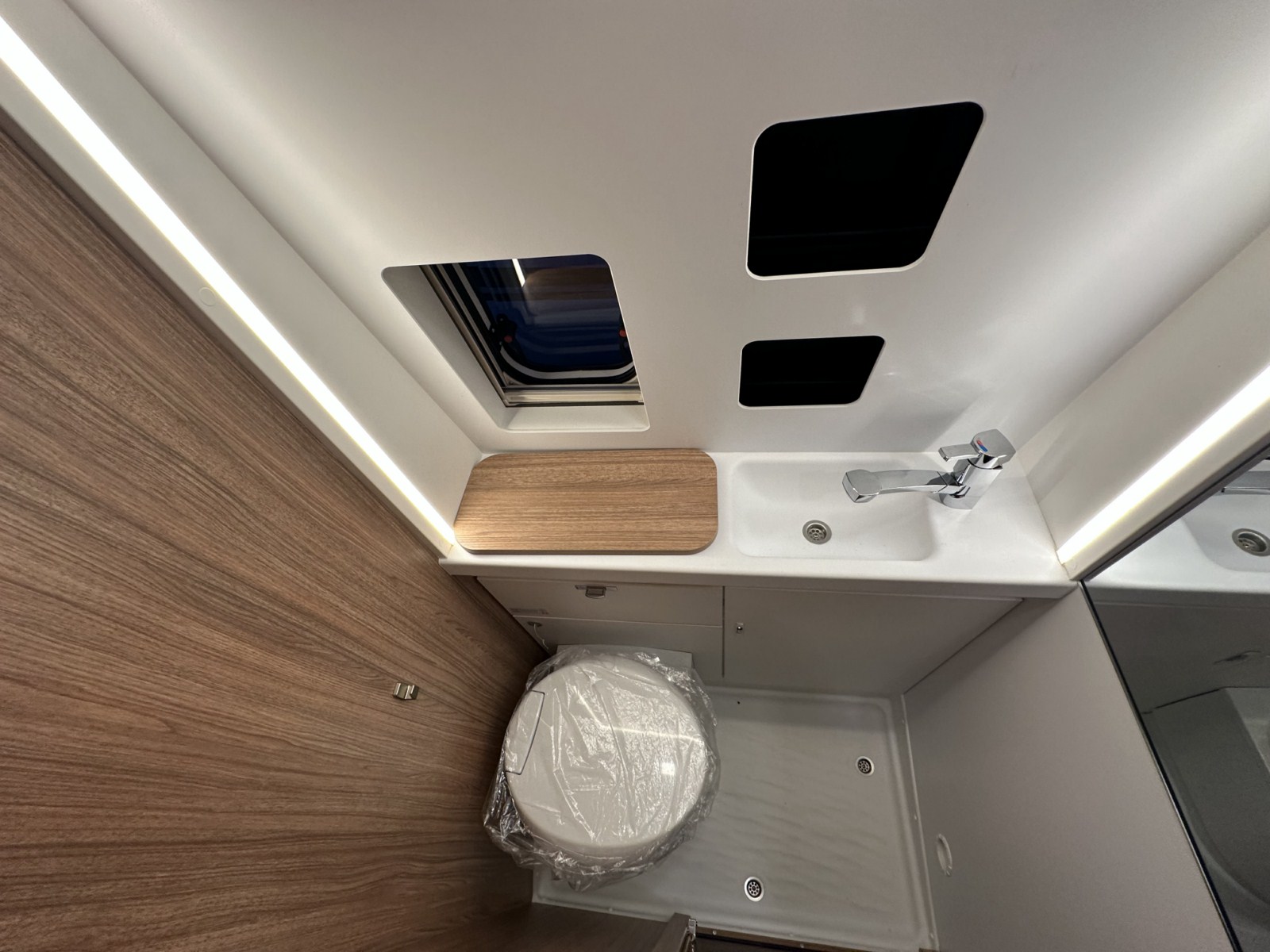 CAMPER WEINSBERG CARABUS 600 DQ EDITION FIRE