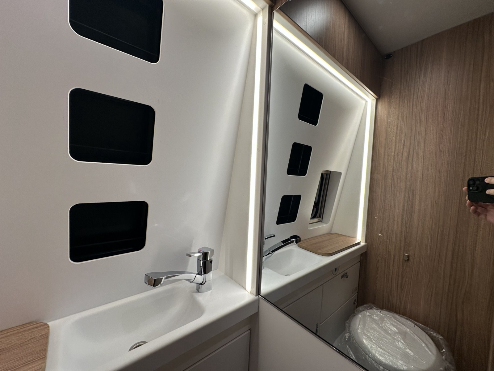 CAMPER WEINSBERG CARABUS 600 DQ EDITION FIRE