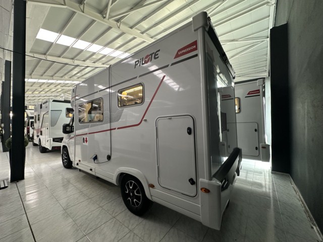 AUTOCARAVANA PILOTE P620D EXPRESSION